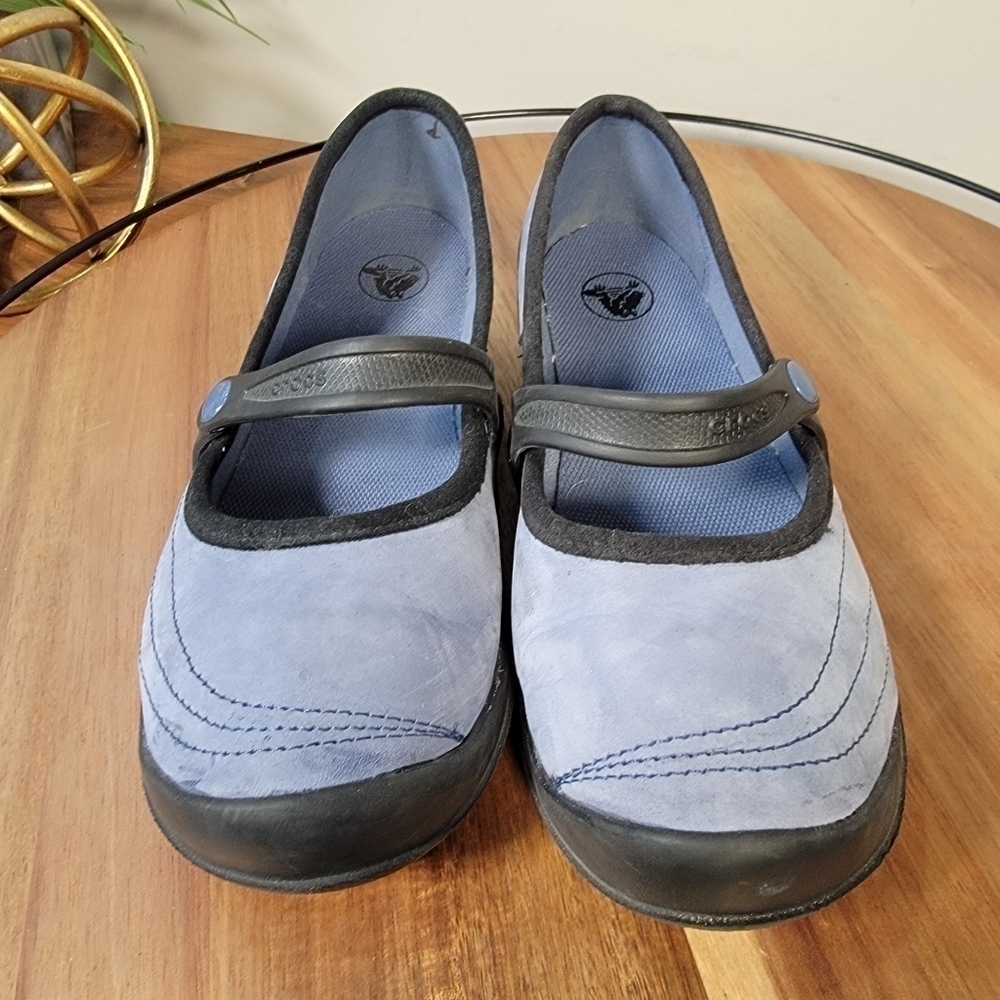 CROCS Mary Janes Blue Nubuck Leather Wrapped Shoes Flats Comfy Size 6 - Picture 13 of 17